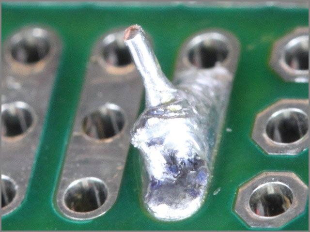 “常見的 SMD 焊接錯(cuò)誤，包括焊橋?！? width=