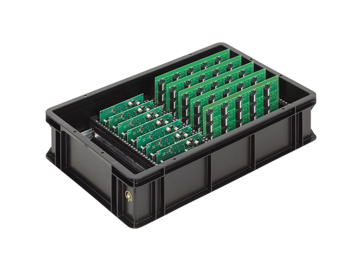 將 PCB 模板正確存放在保護盒中
